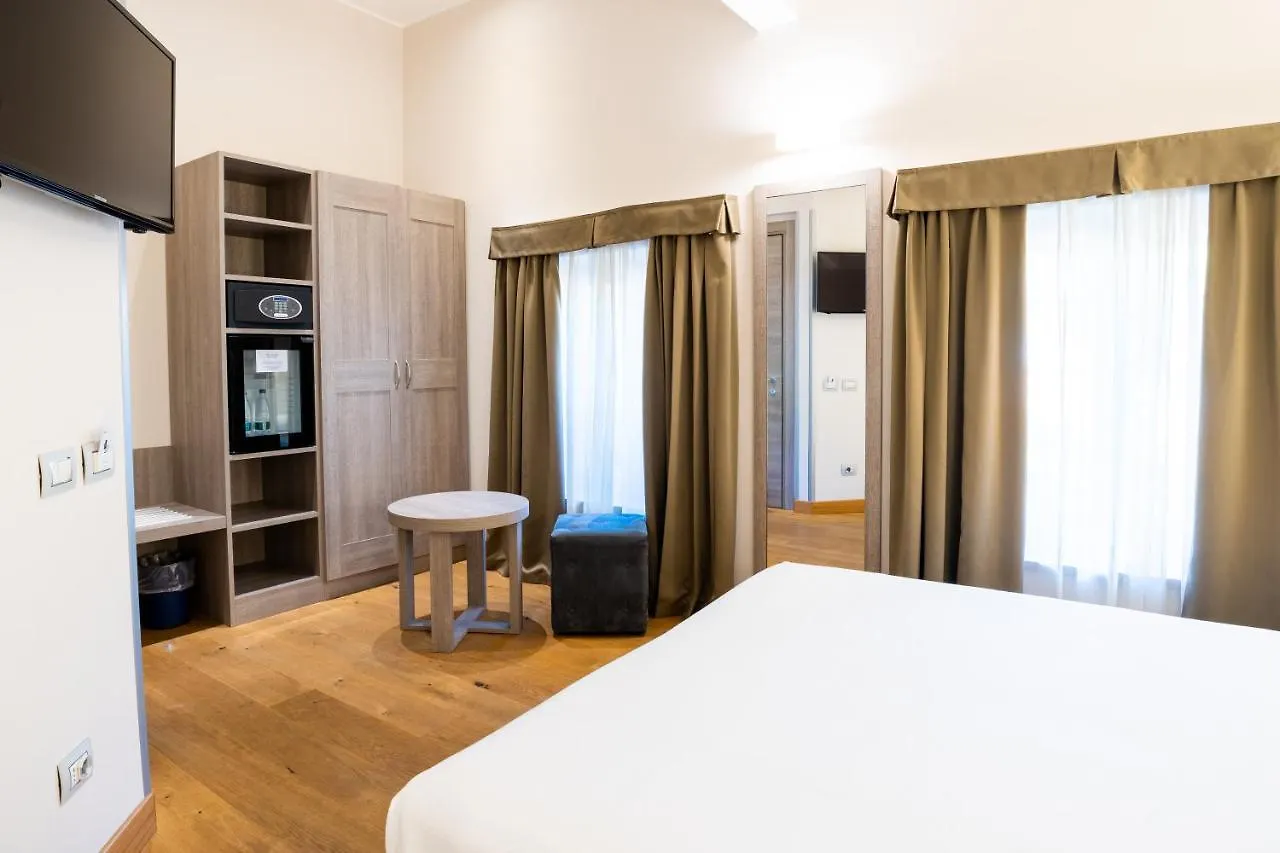 Hotel Centrale Cernobbio
