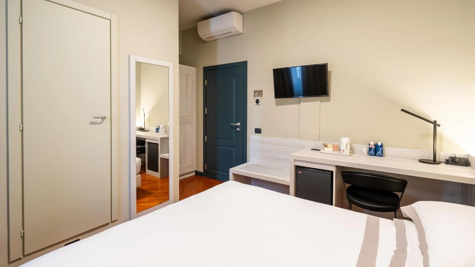 Hotel Centrale Cernobbio 4*,  Italia