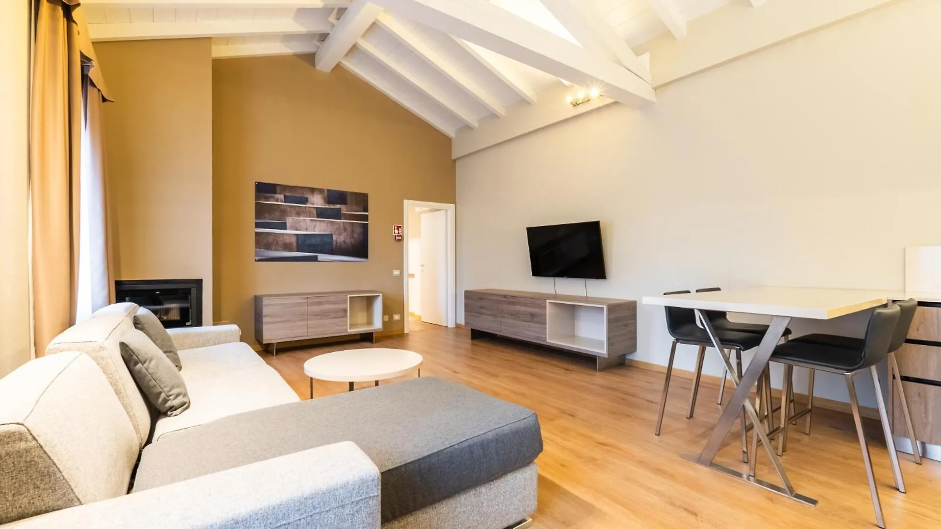 Hotel Centrale Cernobbio