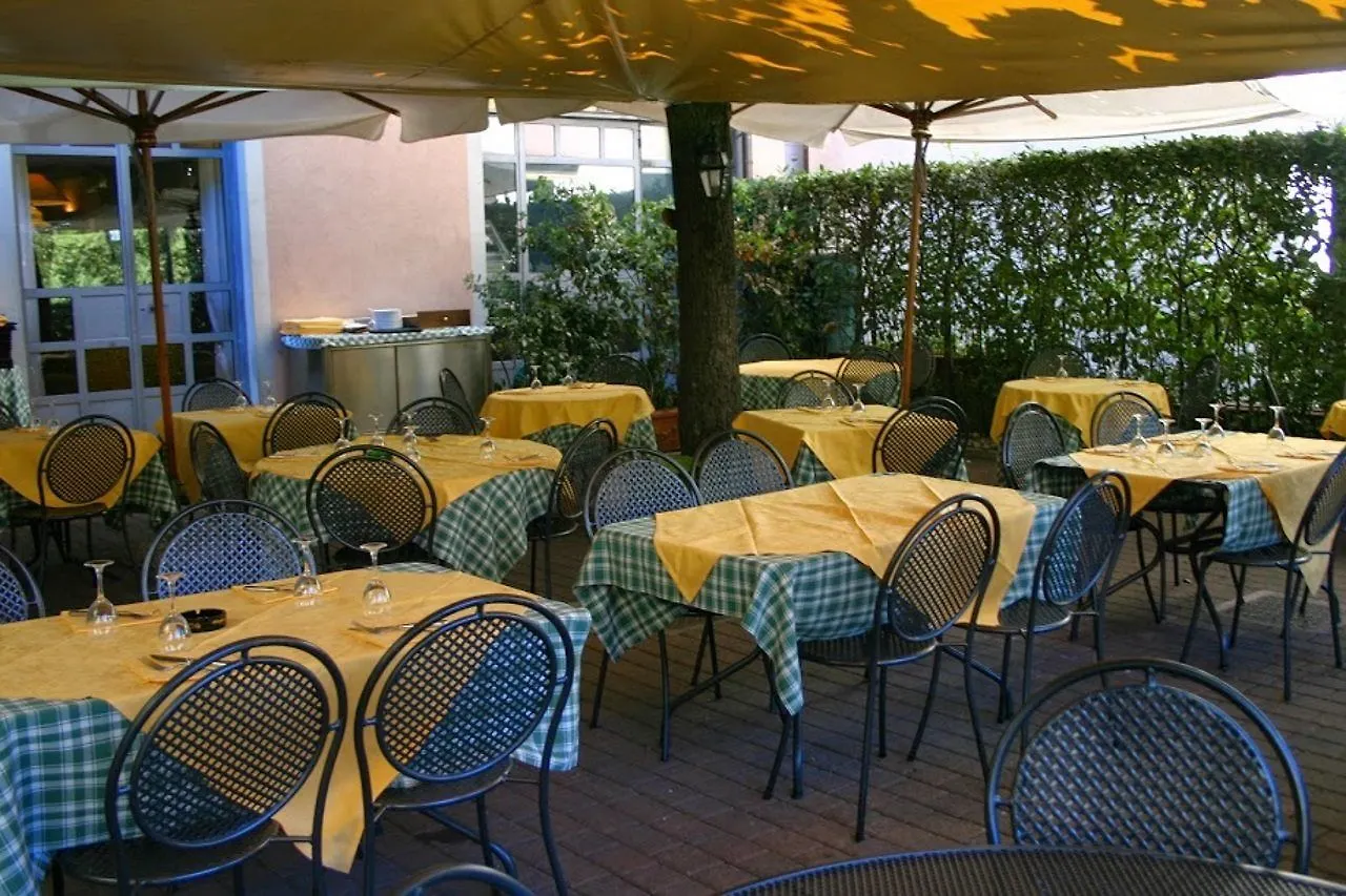 Hotel Centrale Cernobbio 4*,  Italia