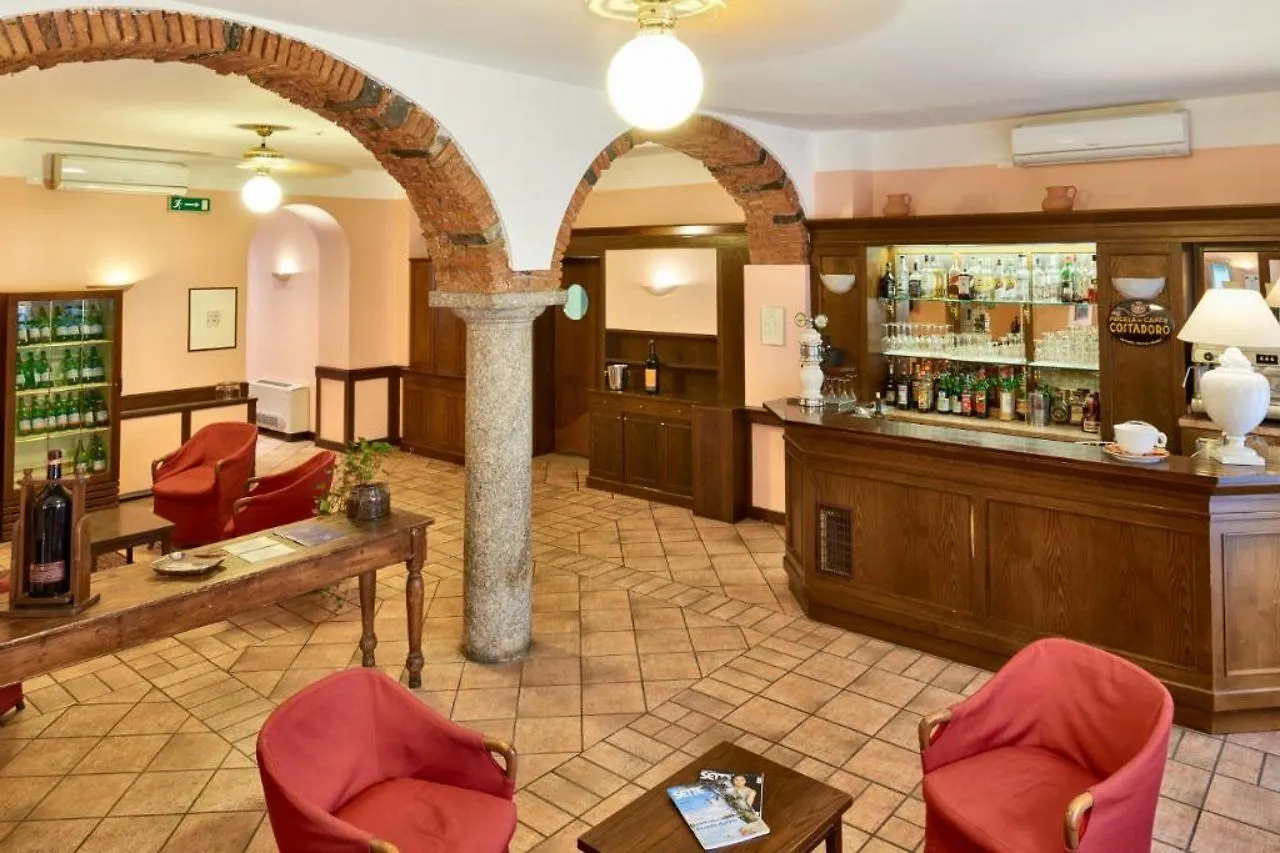 Hotel Centrale Cernobbio